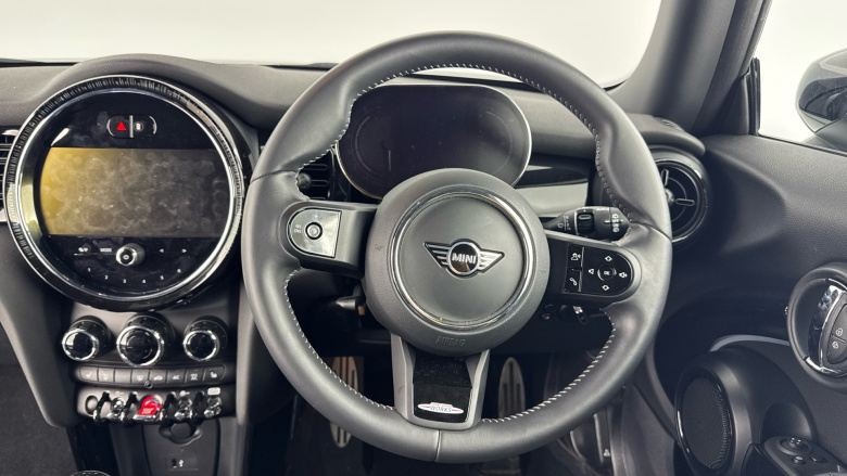 MINI Hatchback 1.5 Cooper Sport Premium 3dr Auto Petrol Hatchback